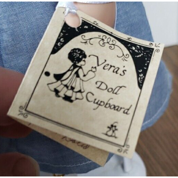 Brown Haired 19 Inch Cowgirl Porcelain Doll From Vera's Doll Cupboard - Picture 8 of 8